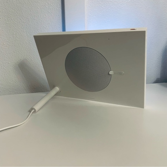 Meta Facebook Portal Video Calling Touch Screen 10” White Smart Alexa Messenger - Picture 14 of 16